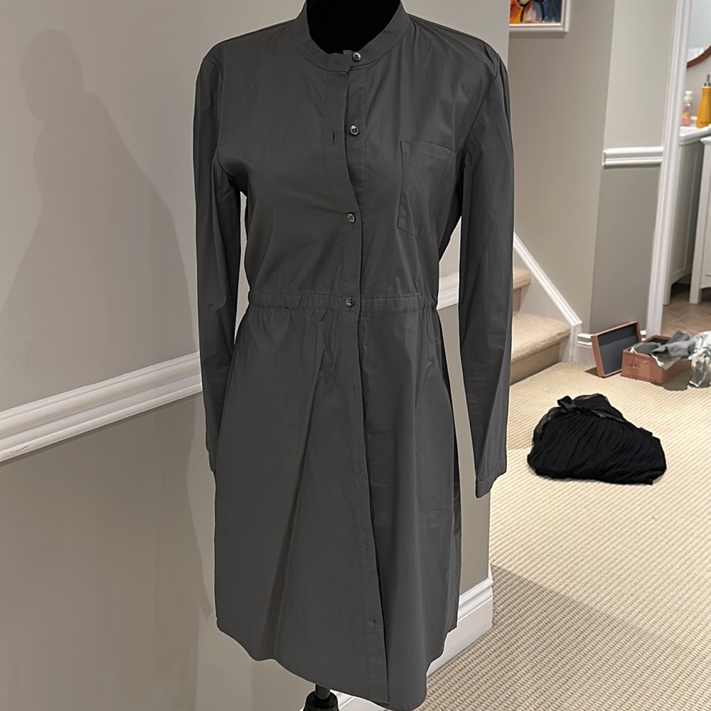 Theory cotton button down shirt/jacket with tie at the back